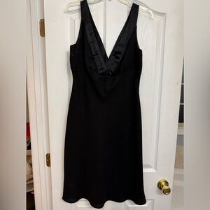 Jones New York Black V-Neck Mini Dress